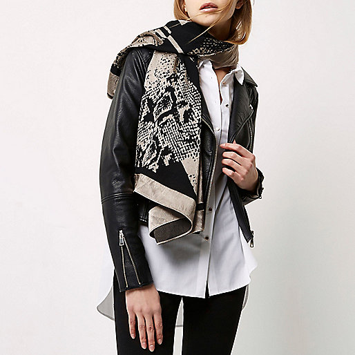 backless top river island,jacques-vertuk Womens Tops New In Black spliced animal print scarf Scarves Accessories women backless top river island,jacques-vertuk Womens Tops New In Black spliced animal print scarf Scarves Accessories women