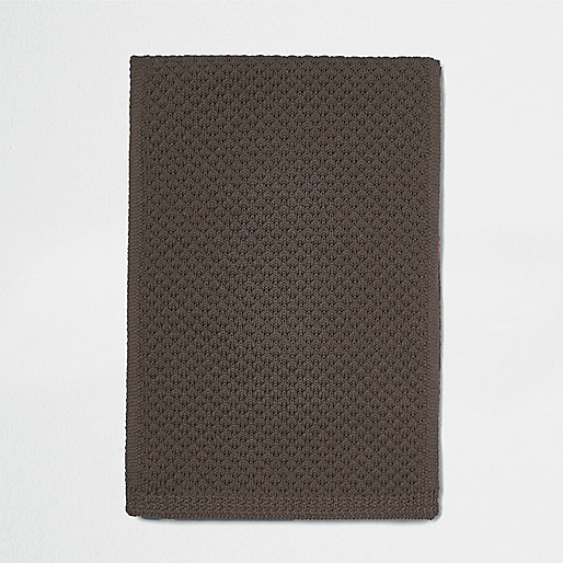 black ri embossed shopper bag,jacques-vertuk Australia Brown marl honeycomb knit scarf Accessories Sale men black ri embossed shopper bag,jacques-vertuk Australia Brown marl honeycomb knit scarf Accessories Sale men