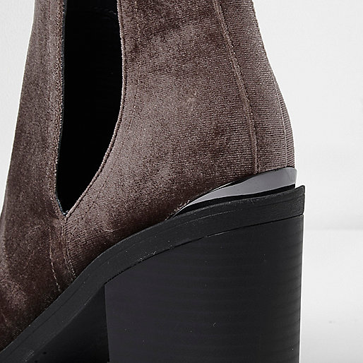 wide fit boots river island,jacques-vertuk Stores Brown velvet cut out boots women 696670 wide fit boots river island,jacques-vertuk Stores Brown velvet cut out boots women 696670
