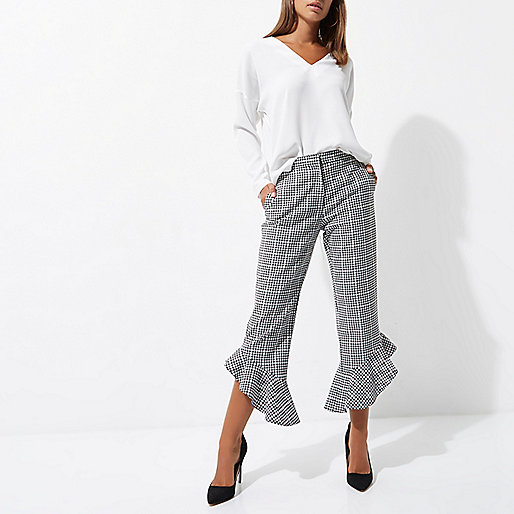 feather trim dress river island,jacques-vertuk Website Uk Cream lace-up back long sleeve top Blouses Tops women feather trim dress river island,jacques-vertuk Website Uk Cream lace-up back long sleeve top Blouses Tops women