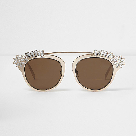 jacques-vertuk Gold tone embellished brow bar sunglasses 699793 women Sunglasses Oversized Sunglasses jacques-vertuk Gold tone embellished brow bar sunglasses 699793 women Sunglasses Oversized Sunglasses