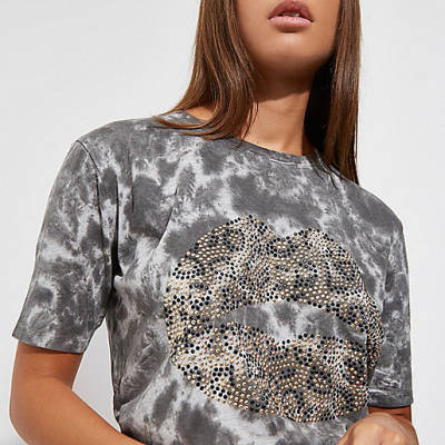 river island tall,jacques-vertuk Shop Grey tie dye lips heatseal boyfriend T-shirt women 710390 river island tall,jacques-vertuk Shop Grey tie dye lips heatseal boyfriend T-shirt women 710390