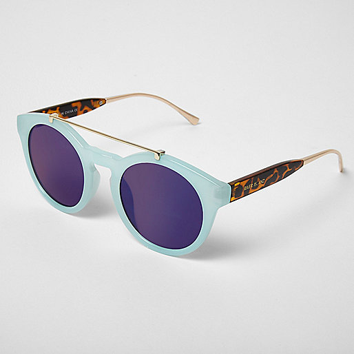 river island about us,jacques-vertuk Shop Light blue round flat brow bar sunglasses women 697859 river island about us,jacques-vertuk Shop Light blue round flat brow bar sunglasses women 697859