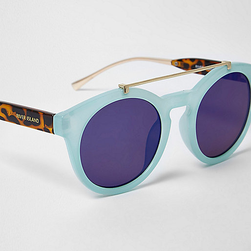 river island about us,jacques-vertuk Shop Light blue round flat brow bar sunglasses women 697859 river island about us,jacques-vertuk Shop Light blue round flat brow bar sunglasses women 697859