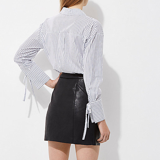 www riverisland com sale,jacques-vertuk Online Navy stripe tie cuff oversized shirt women 699371 www riverisland com sale,jacques-vertuk Online Navy stripe tie cuff oversized shirt women 699371