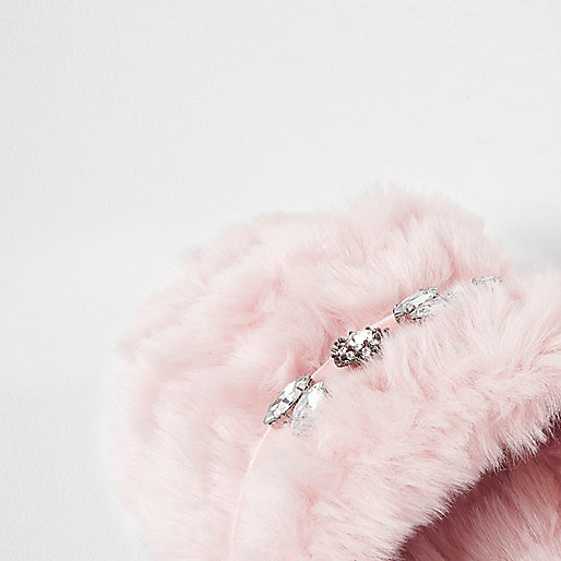 black flat sandals river island,jacques-vertuk Dresses New In Pink fluffy rhinestone trim slippers Slippers Sleepwear & Slippers women black flat sandals river island,jacques-vertuk Dresses New In Pink fluffy rhinestone trim slippers Slippers Sleepwear & Slippers women