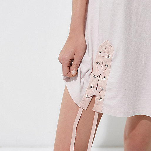 river island black clutch,jacques-vertuk Shop Online Sale Pink ‘radical’ band print lace-up T-shirt Seasonal Offers Sale women river island black clutch,jacques-vertuk Shop Online Sale Pink ‘radical’ band print lace-up T-shirt Seasonal Offers Sale women
