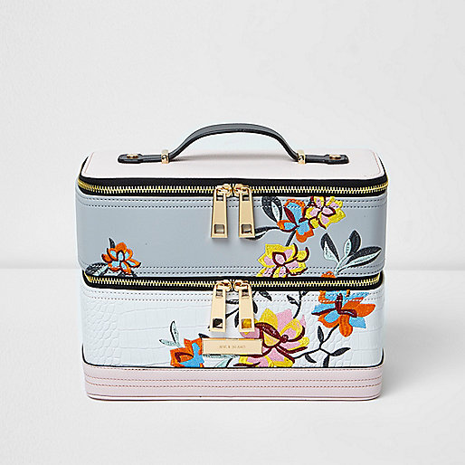 river island leather fur coat,jacques-vertuk UK White floral embroidered cabin suitcase women 705758 river island leather fur coat,jacques-vertuk UK White floral embroidered cabin suitcase women 705758